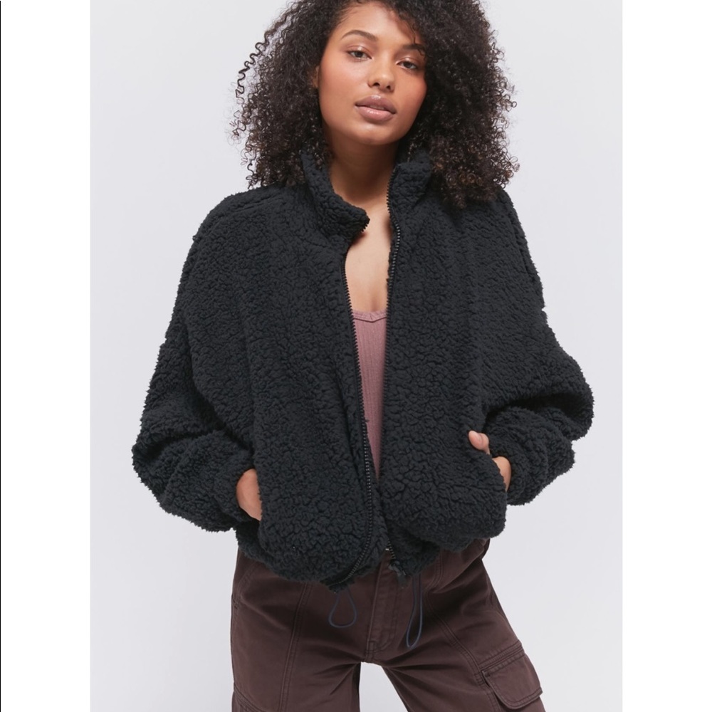 Urban Outfitters Willow Fuzzy Sherpa Jacket !!! - Picture 3 of 3